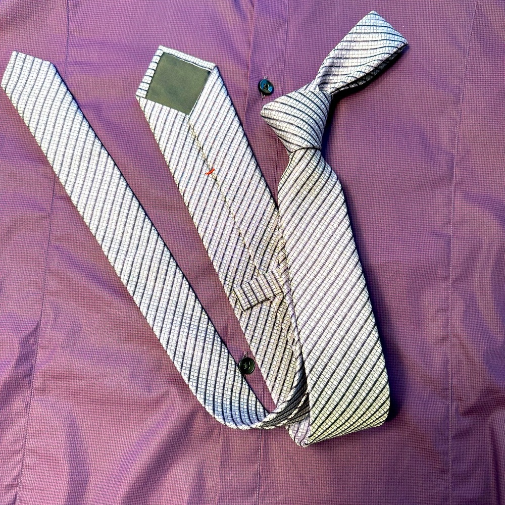 Purple Hugo Boss skinny tie